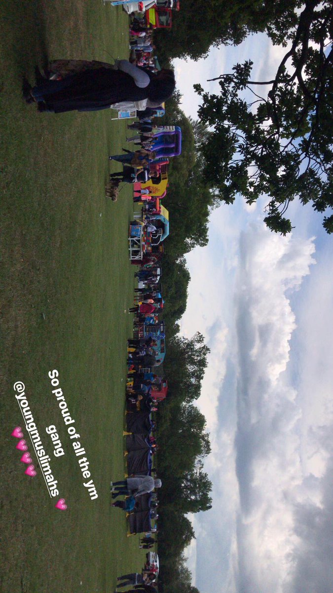 Young_Muslimahs's tweet photo. A huge thank you to all those who came and supported Eid in the Park yday! We had a fantastic day with great weather! 💛 #Doncasterisgreat https://t.co/aUds5bbVPu