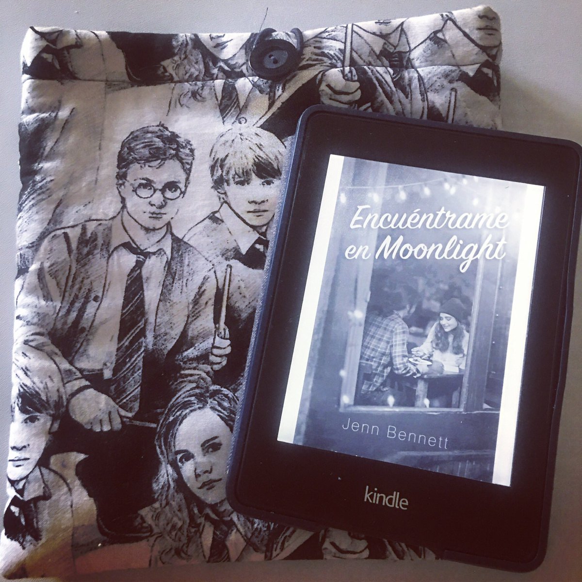 Ginny_Weasley19's tweet photo. Por fin puedo empezar con las lecturas del mes de junio la primera es #EncuentrameEnMoonlight https://t.co/Gn9ZqKJ0IE