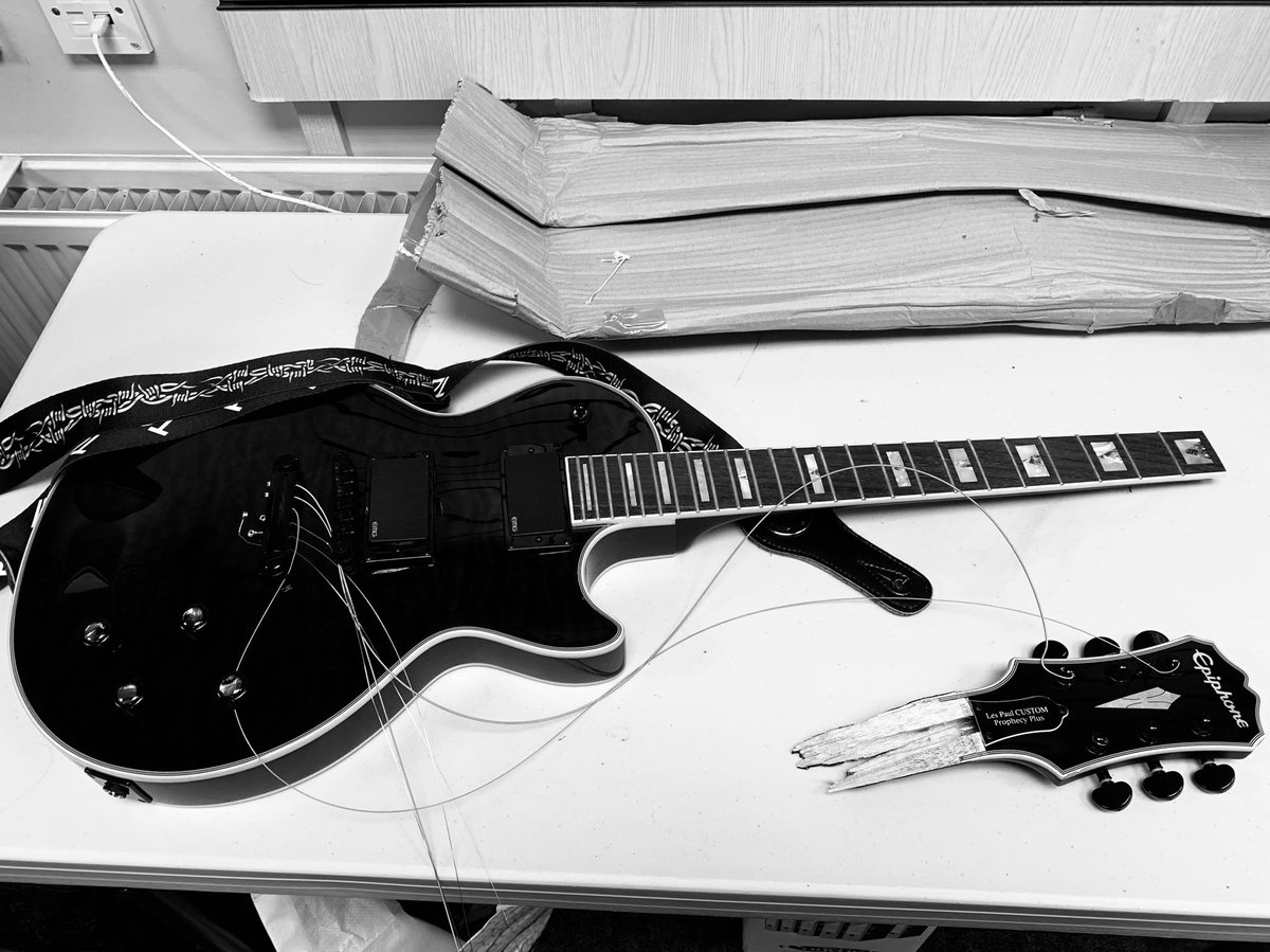 Todays fantastic “Queen At Live Aid” session wasn’t without casualties.... At one point may have been confused with The Who’s “Live At Leeds”.... But this is how we roll.