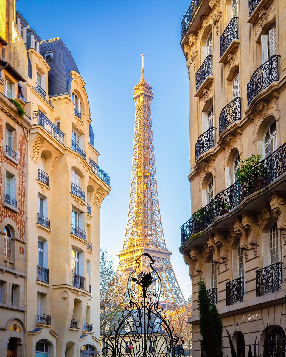La_Gomme's tweet image. Eiffel Tower - Paris
**************************************
#toureiffel #eiffeltower #eiffelofficielle #paris #parisjetaime #france #nikonfrance #nikoneurope #nikon #nikonfr