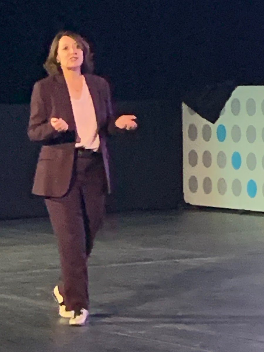 stevegza's tweet photo. @CathySmith_SA @Saphila_Africa MD rockstar shoes!! Looking forward to a great event #hellothefuture https://t.co/oEez6fYTtm