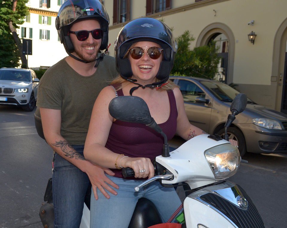 VespaRental's tweet image. #happiness #simle #scooter #newtuscanyscooterrental #rental #florence #raddainchianti #chianti #tuscany #imaginedragons #italy #holiday #fun #vespa #sym #piaggio #motorcycle #ducati #bmw