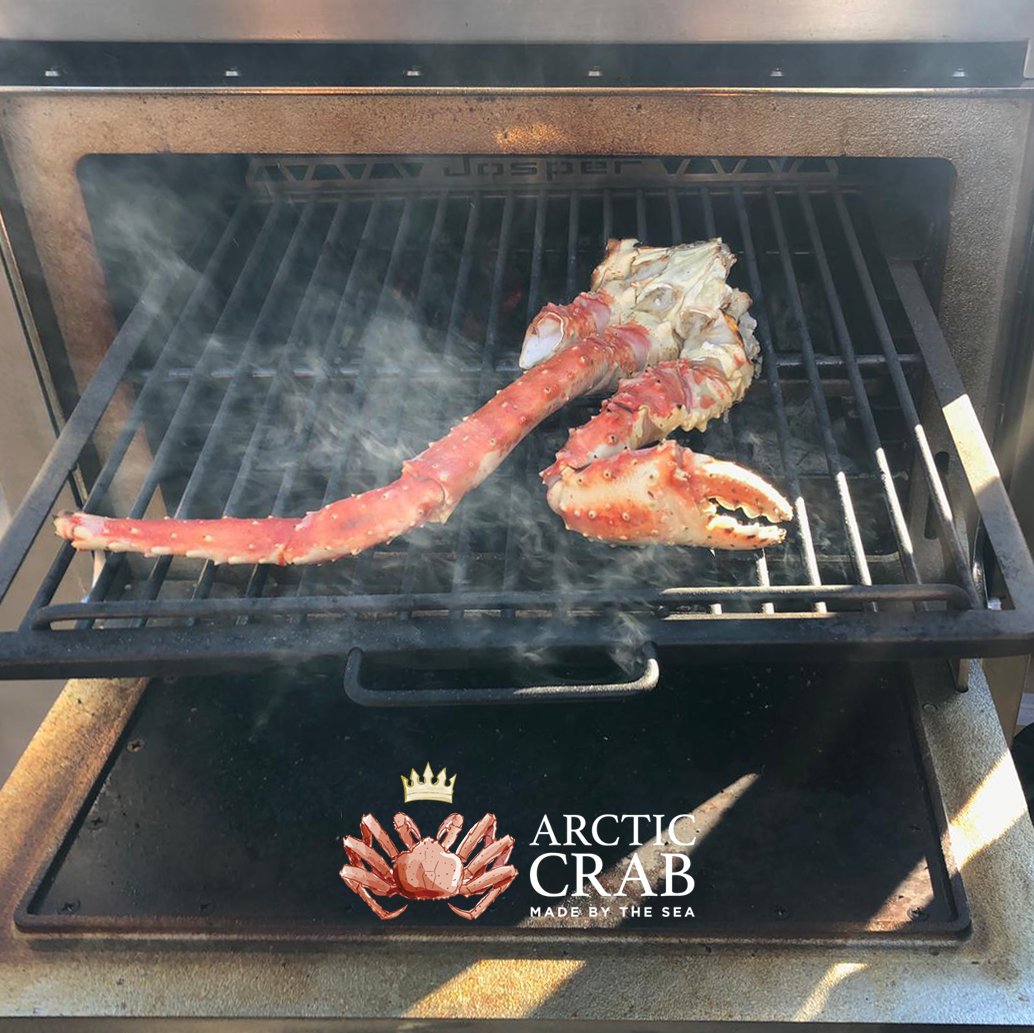 Arctic_crab's tweet photo. Gracias a la evolución de la industria hostelera hoy puedes disfrutar de nuestro cangrejo real a la brasa en cualquier lugar. ¿Por qué no lo pides la próxima vez? #cangrejoReal #KingCrab #redKingCrab #josper @JosperGrill https://t.co/ZAY5eHfIS9