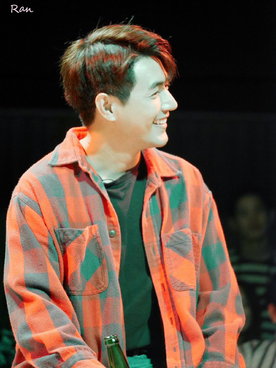 annran219's tweet photo. 😐→🙂→😀→😄
@Teng1Number1
#kristqiao
#TransIAM
#qrioustheatre https://t.co/WVh0zIoHpd