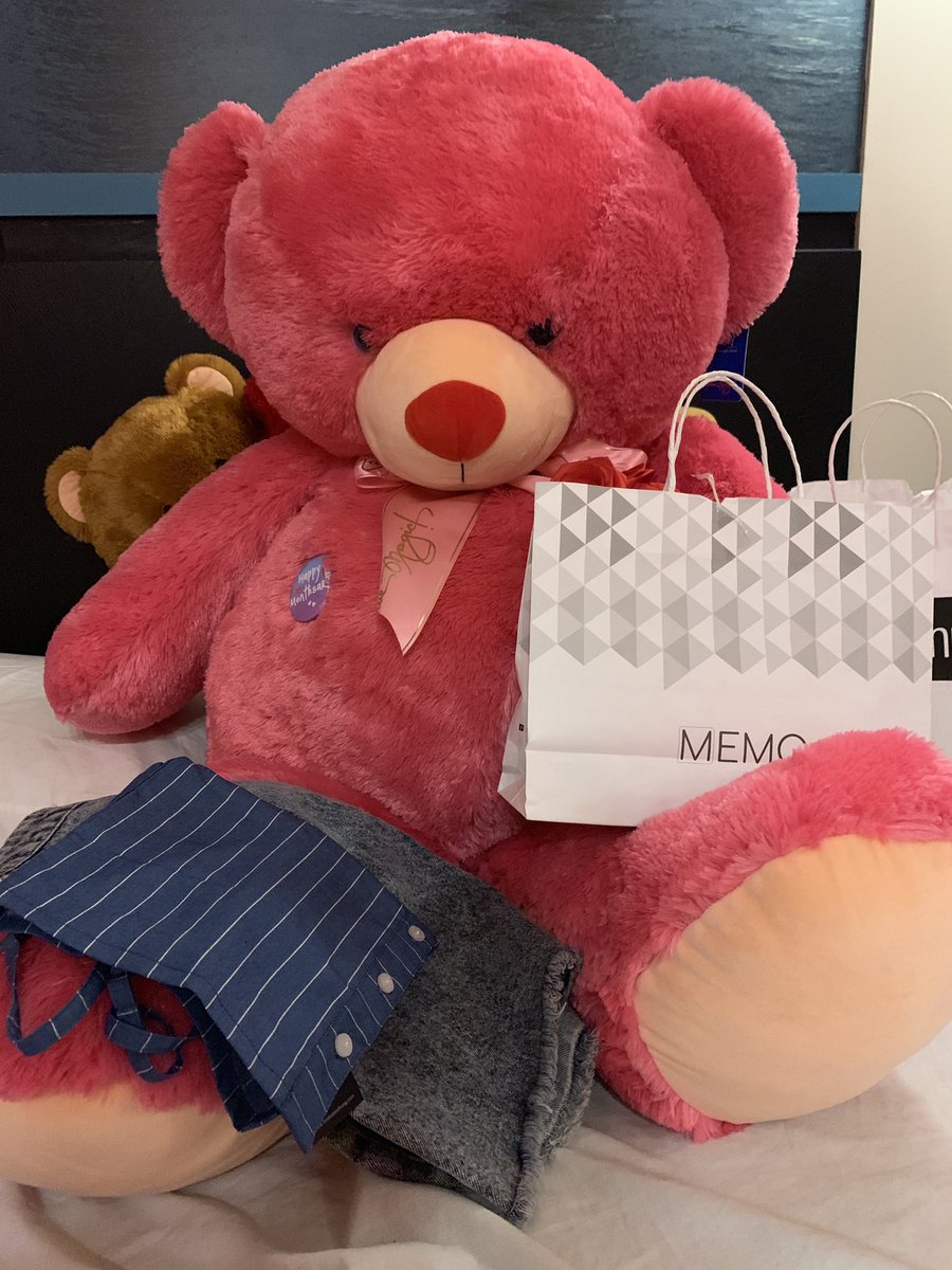 lallainashley's tweet photo. Thankyou Ashlance!!! For the gifts 💖 https://t.co/nRNKgB6Xy2