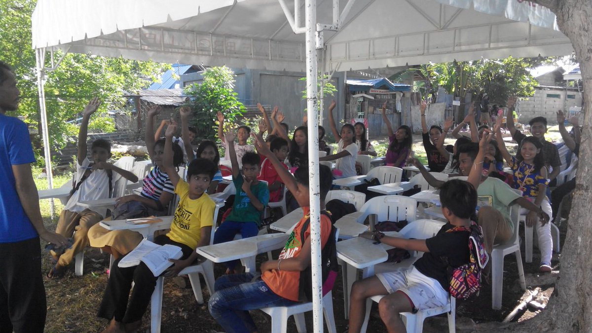 SailorsSociety's tweet photo. Hundreds of children will no longer have to face a dangerous two-hour boat journey to school, thanks to a new school we’re building in the Philippines.

Read the full story: https://t.co/0f7cxKiCnI #education #charity #Mondaymotivation #Philippines https://t.co/ZxJuOvwN6p