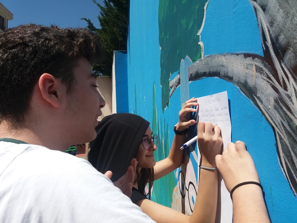 Fun way of learning 🎐

@Didem_Ozgul <a href="/berna_tamusta/">Berna Tamusta</a> @DogaHighELT <a href="/avarezgi/">Ezgi Avar</a> <a href="/ABEKDA/">Ali BEKDAŞ</a>