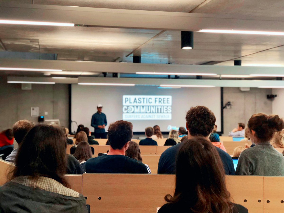 Our Grand Challenges week is off to an eye opening start from @sascampaigns CEO @HugoSAS, discussing plastic pollution and the harm being done to our planet.
Good luck to all of our students taking part in the challenge to create solutions for change ♻️🌎 #CaseForEarth