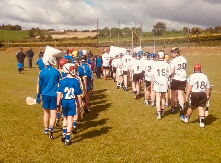 GAAMullinavat's tweet photo. Hi @buff_egan ... another Feile retweet request. Our lads were excellently hosted by @LisgooldCLG at @GAAFeileNanGael  .
We got to the final of Div6 at the @OfficialCorkGAA event and from start to finish we’re really well looked after. @FeileCork2019 https://t.co/mY9laTh6v4