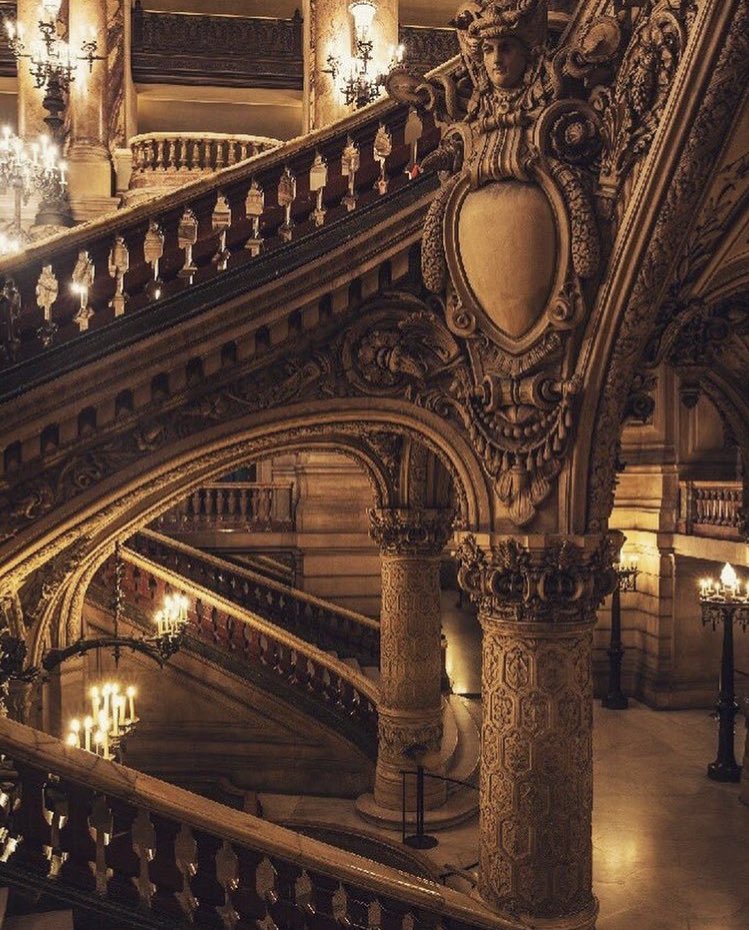 syiphee's tweet photo. Palais Garnier in Paris, France https://t.co/3jU26TmY6y