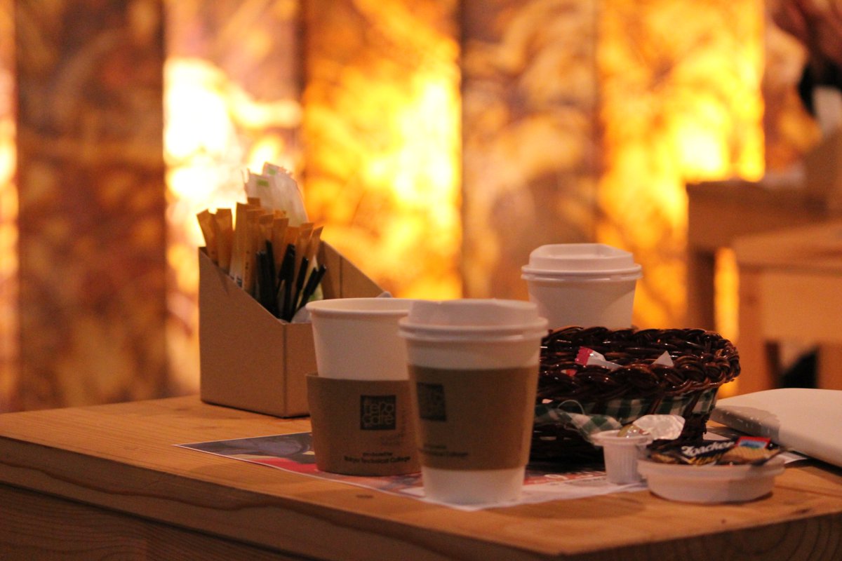 teracafe's tweet photo. #東京テクニカルカレッジ に来校の際は、
#teracafe にも寄ってね(´∀`)
詳細はこちらから!
https://t.co/cNun8dNOA4 https://t.co/QQNLbLMQEH