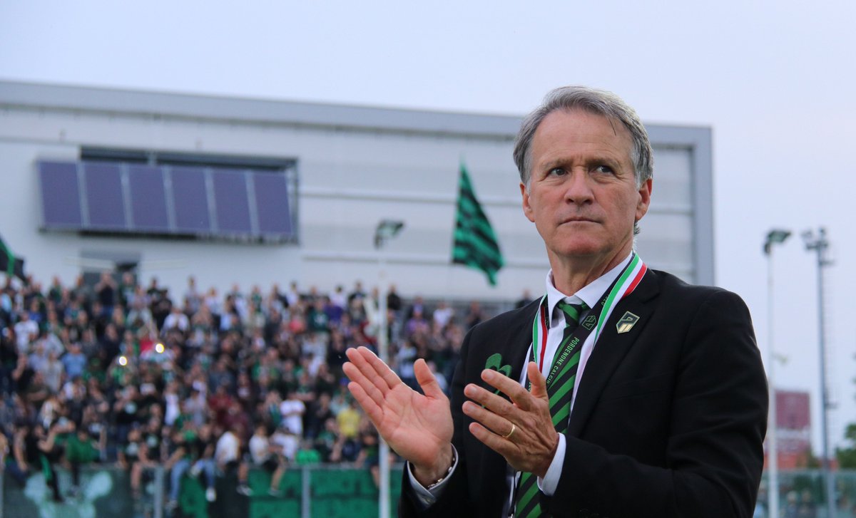 PordenoneCalcio's tweet photo. โซ๏ธ HAPPY๐
ฑ๏ธ MR TESSER ๐
Determinato. Vincente.
Forte. Elegante.
Insomma, Super! ๐๐
#PordeB #ForzaRamarri https://t.co/Uen5eH2n79