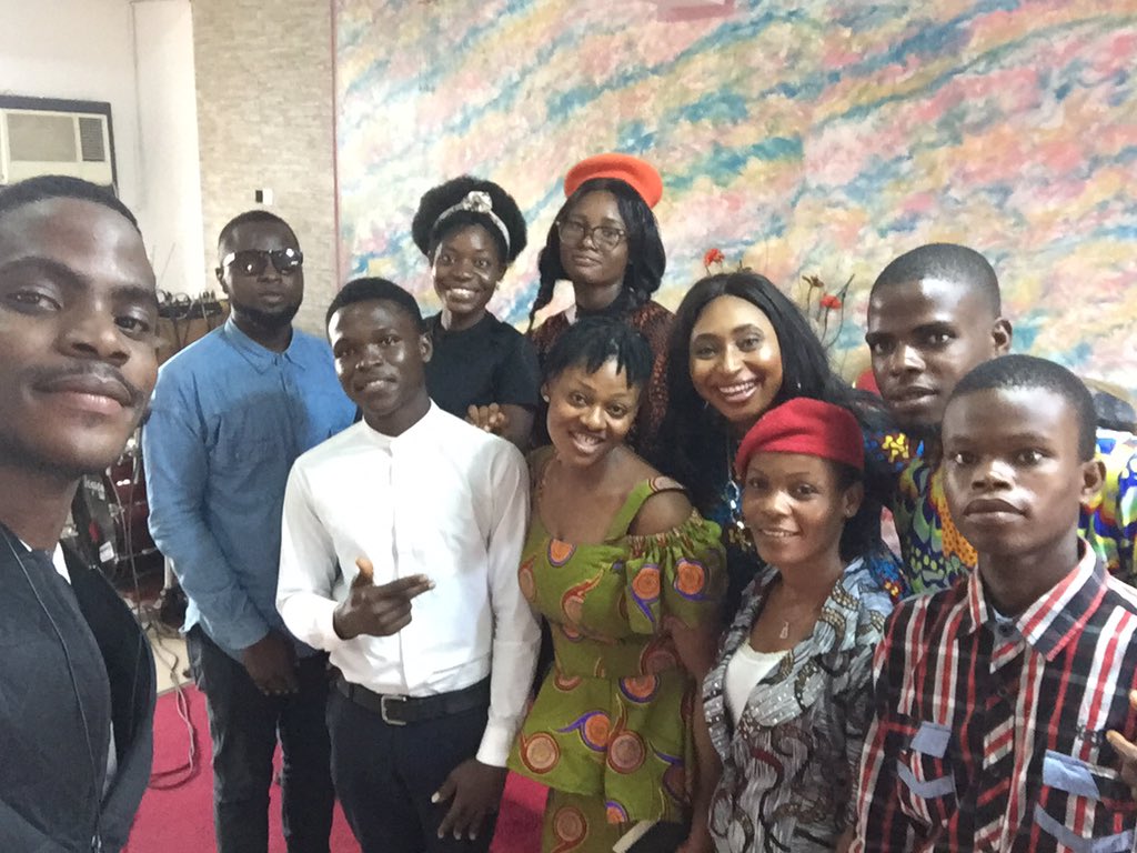 OmekaJohn's tweet photo. This is how life sweet when you are close to good https://t.co/K89TL3TUSE