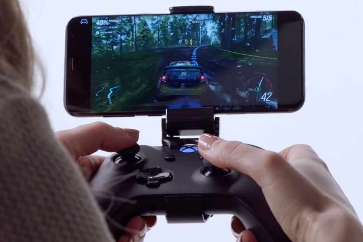 vtriumofficiel's tweet image. @Xbox a profité de sa conférence pour présenter #ConsoleStreaming qui transformera votre #XboxOne en serveur #xCloud . 
Concrètement, cela vous permettra de streamer vos jeux et ceux du #XboxGamePass n&apos;importe où depuis votre smartphone ou votre tablette par exemple. #VtriumE3