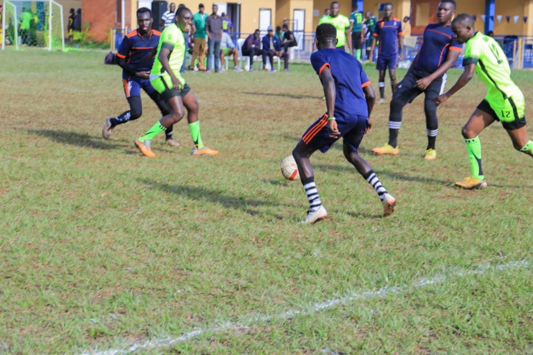 HornBills2k13's tweet photo. One two was the order of the day for the lads. Accuracy given to every pass #GoatDerby https://t.co/G4Pw00rB89