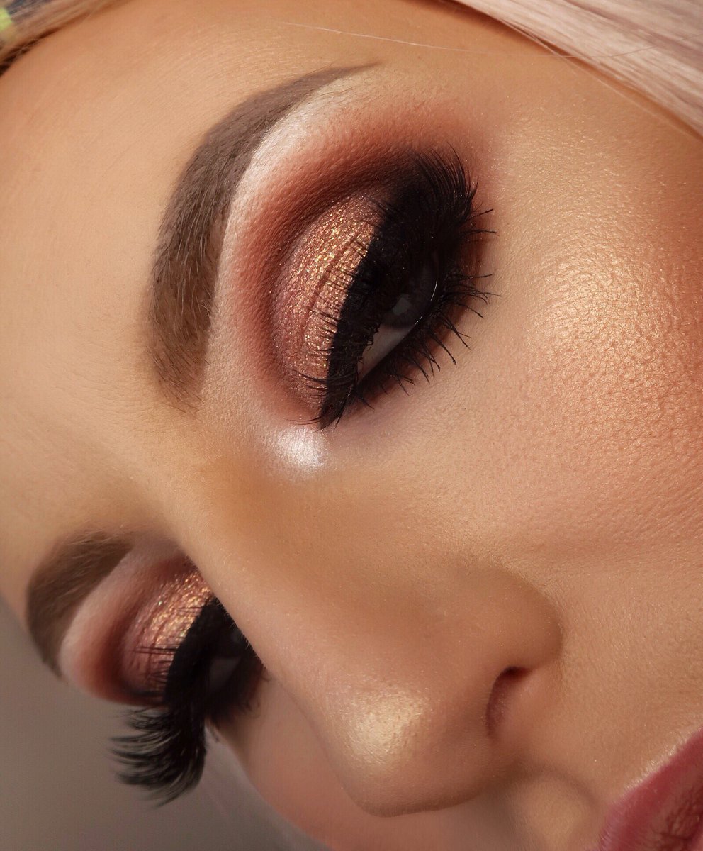 LS_makeup's tweet photo. To be on this list would probably be one of the BEST things to ever happen 🤞🤞💜 @JeffreeStar #jeffreestarprlist https://t.co/zlzyDKHs0l