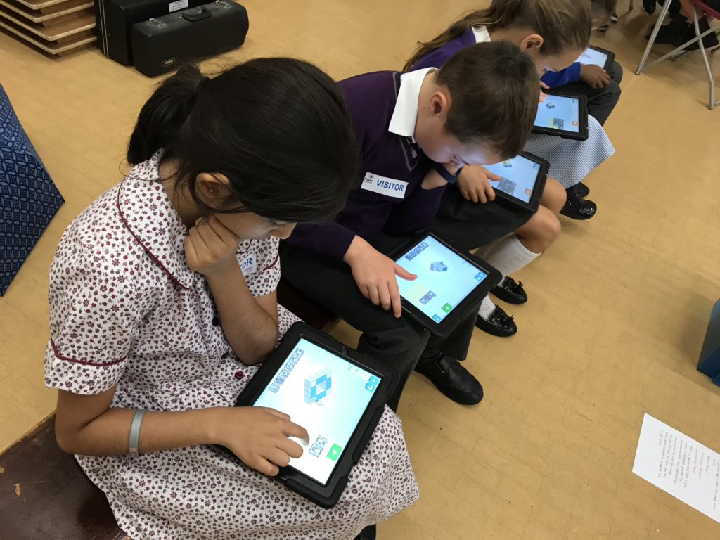 CASBromley's tweet image. A very exciting day for the @bromleyhsjunior Digital Leaders. Thanks to @hayes_primary for hosting our first Digimeet. A fun day of activities exploring coding and technology. #wearecomputing #techisfun #collaboration #community @WendyMacLeod3 @bromleyhs