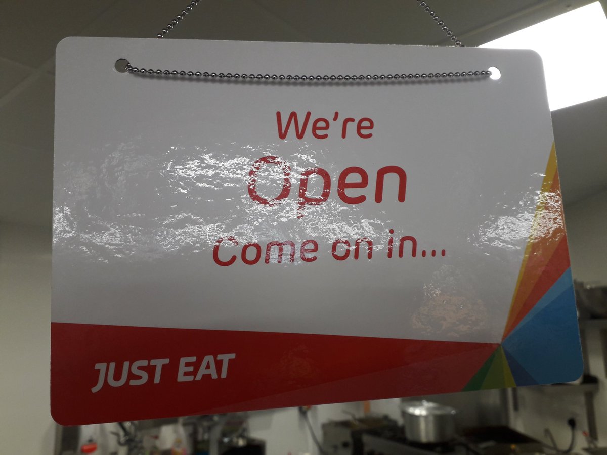spicyjackdeli's tweet image. Live on @JustEatUK @warringtonmkt for all your #burrito #quesadilla #nachos #patatasbravas #glutenfree #veaganoption #bbqpulledpork #spicychicken #chillimexx #veaganoption #glutenfree 
@warringtonnews @WMktTraders @WeAreWarrington