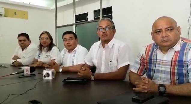 Noticaribe's tweet photo. Partidos políticos denuncian 'presión' de Morena al Ieqroo https://t.co/HpubPWxTkS https://t.co/cQk9vWjtlF