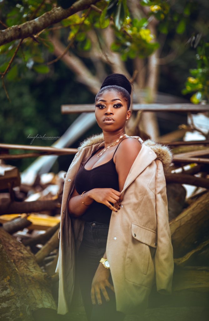 PearlSeade_'s tweet photo. Happy birthday Cuz. More wins for us this year. 😍😘 @EsinamSeade https://t.co/GjBJcuCoqf