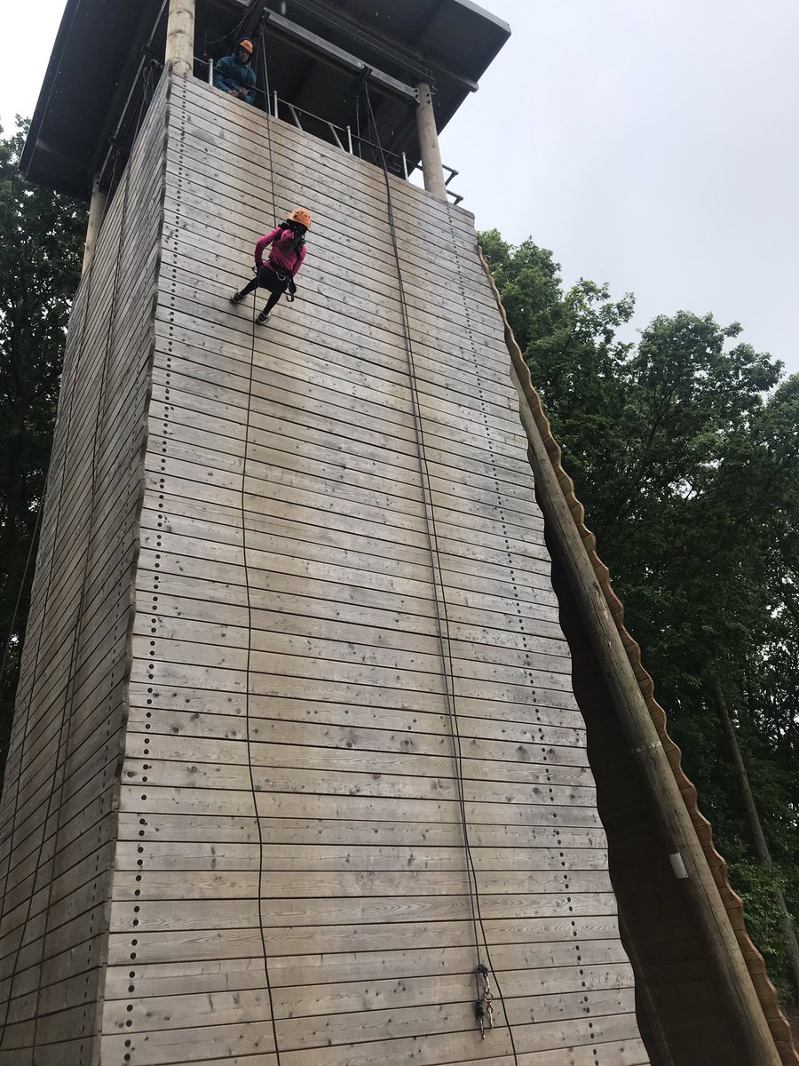 MissStewartHMPS's tweet photo. Group 2 conquered the great wall, well done everyone for being so brave 👏🏾 @HerbMorrPriSch @MissMHMPS https://t.co/SAAM4nr9LQ