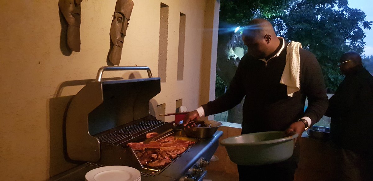 RCMsasaOfficial's tweet photo. Fellowship remains an integral part of #Rotary &amp; we just had to end the Forum in style! 
#TeamRotaryMsasa #Fellowship #Swallowship #Braai
#ServiceAboveSelf https://t.co/N6bL9Pp1KJ