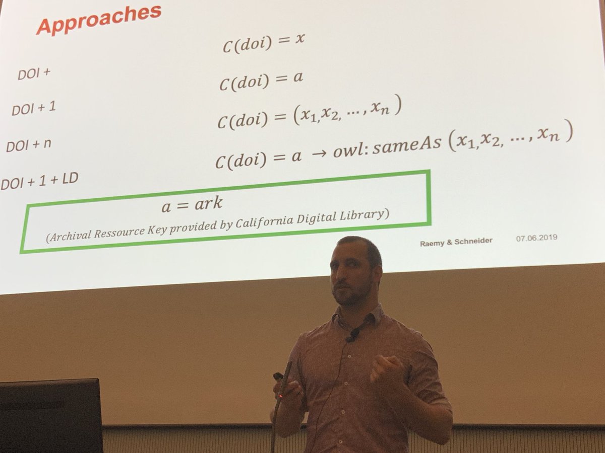 @julsraemy on assigning persistent identifiers in art and design 
using #ICOPAD during the #quidproquo session at #vkks2019