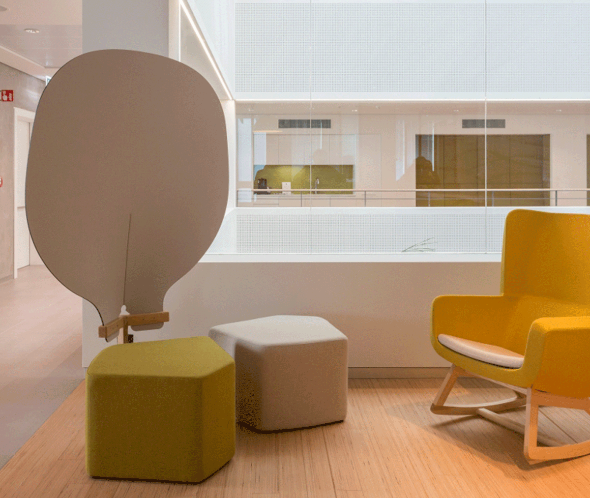 bafco's tweet photo. A set of open dividers that offers many ways to isolate without encasing the users, respecting their habits when it's break time. See more at BAFCO Dubai Showroom. #officelife #newwaystowork #workplace2019 #officedesign #workplacedesign #Pincettes from True Design, Italy https://t.co/vJiP448g6P