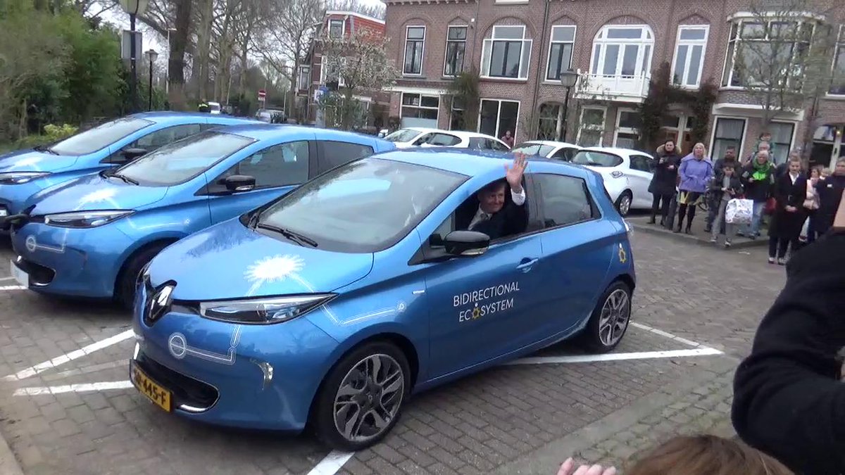 V2G_EVSE's tweet photo. @joseapdmota @bobbyllew @Carpervert @jim_hunt @MileSolution @WeDriveSolar @clairehewlett62 @scottmann4NC @MollyMEP The #ACV2G charging station has already been extensively tested with the (modified) @GroupeRenaultEV #ZOE, and has already been installed on the streets of #Utrecht by @WeDriveSolar:
https://t.co/MdXZc80qxZ
I wasn't there, but I gather it was on show at #EVS32 too.
#V2G https://t.co/2pqixzE4qc