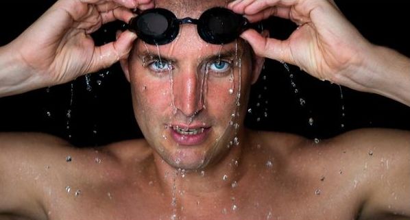 Zwem mee met Maarten <a href="/mvdweijden/">Maarten vd Weijden</a> en help hem geld in te zamelen voor kankeronderzoek. sterrenbad.nl/nieuws/zwem-me…