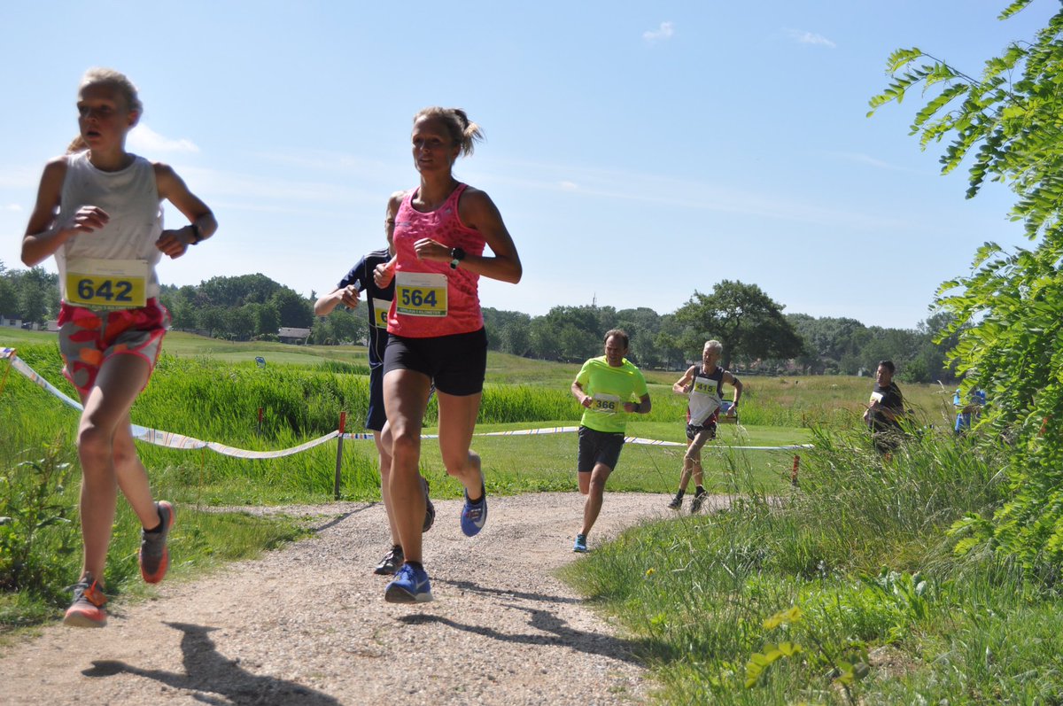 Foto’s van de #5km over de golfbaan: flickr.com/photos/1549074… #keppelrun