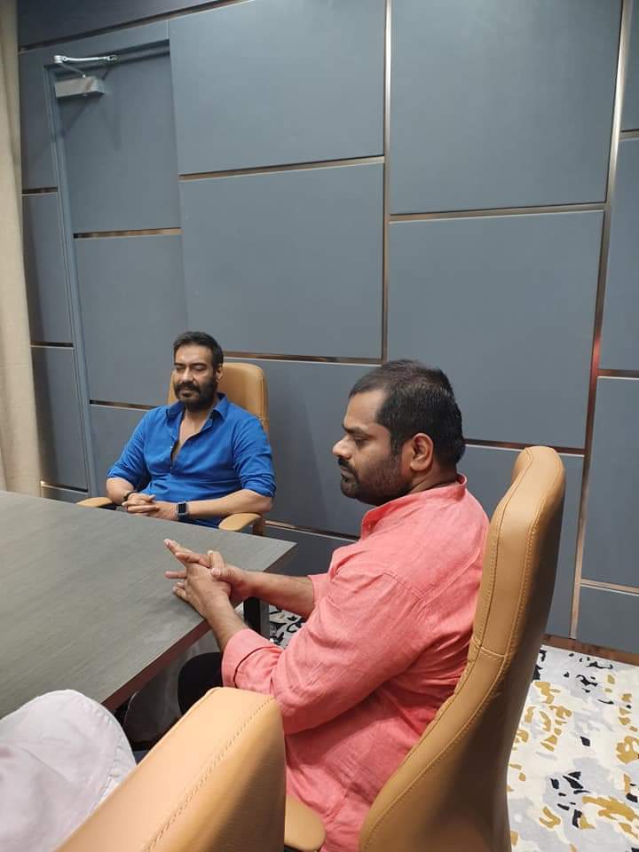 ItsKiranMakwana's tweet image. #AjaydevgnFilms New 🏢 
Congratulations @ajaydevgn Sir. 💐
@ADFFilms @TeamAjayDevgn