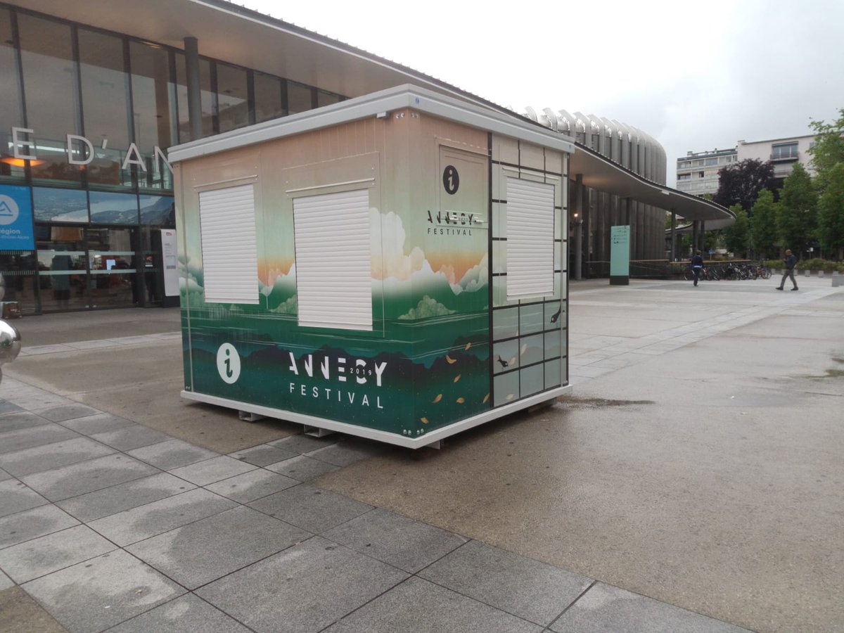 blog_bazart's tweet photo. #AnnecyFestival #AnnecyLive ..hère WE are..bon avec un brin de soleil en plus ça serait pas plus mal mais c est chouette quand même @annecyfestival https://t.co/ivfpGjSIGm