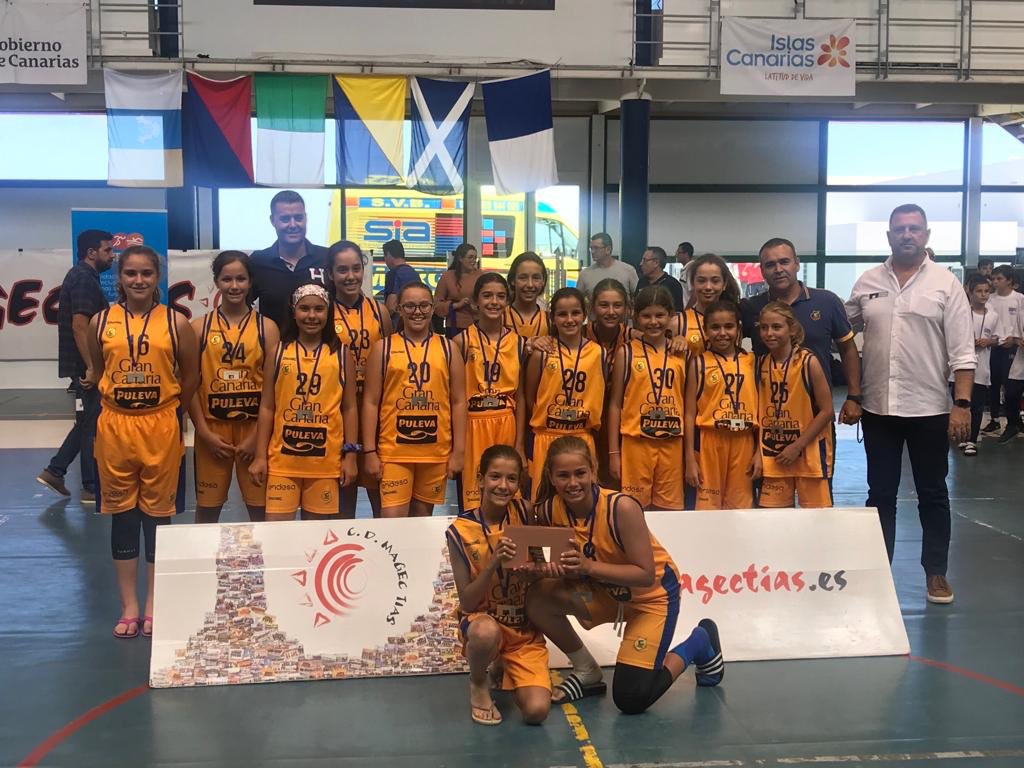 BaseCBGC's tweet photo. PREMINIBASKET | ¡Enhorabuena a los tres equipos amarillos que disputaron el #CCPreMini2019!
🥉Gran Canaria Claret (Femenino)
5º Gran Canaria Iberia (Masculino)
6º Claret (Masculino) https://t.co/Yrc6t1LhWJ
