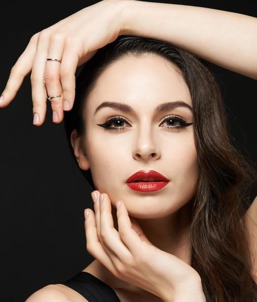 GuidesBeauty's tweet photo. Hacks To Nail A Naturally Flawless Look Using Light Makeup
Today we shall take you through the intricacies of natural looking makeup which can serve you right for everyday wear. 
Keep reading.. https://t.co/S4niOkeAAO https://t.co/2sfG6AEa8p