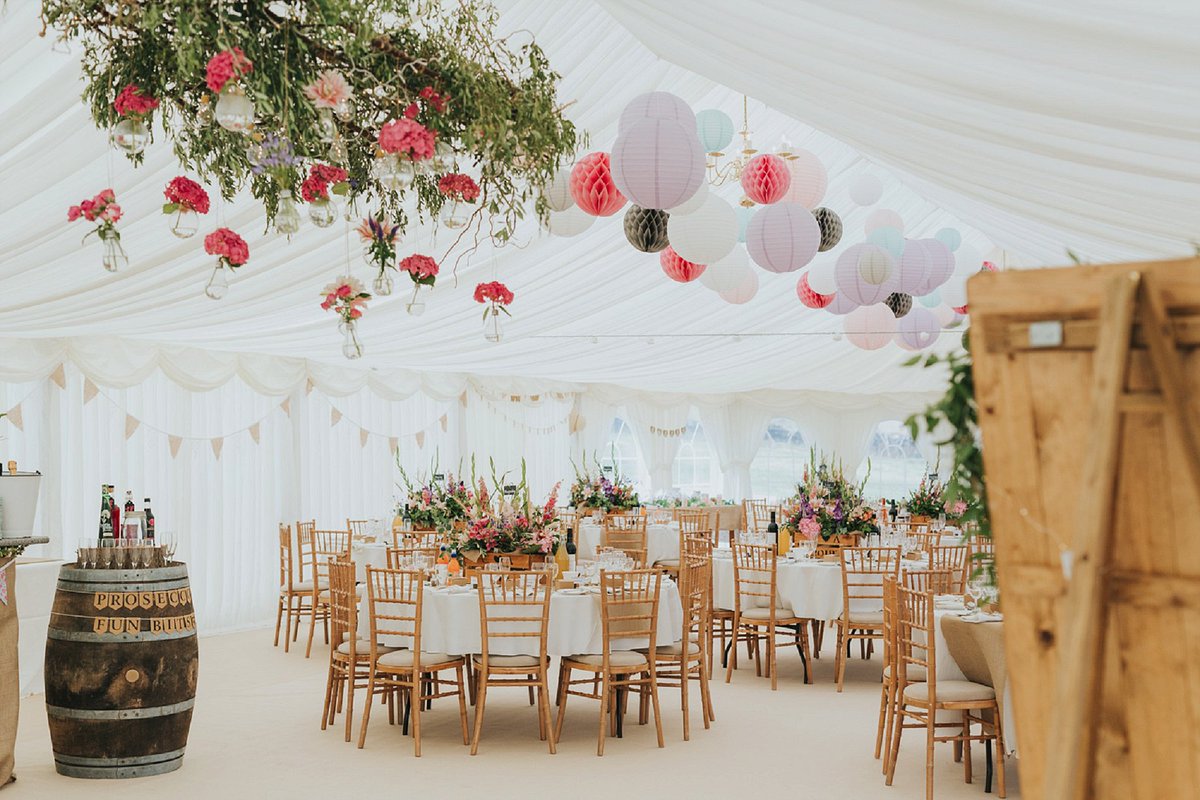 lovedupnorth's tweet photo. REAL WEDDING // YORKSHIRE
Venue: Family farm marquee in North #Yorkshire
Styling: A super pretty country #wedding with soft pastel palette
Season: Summer
https://t.co/zGZjRl5AJs
Pics @CalderwoodPhoto Dress @CCastigliano https://t.co/Y5Pg8ALqQ7