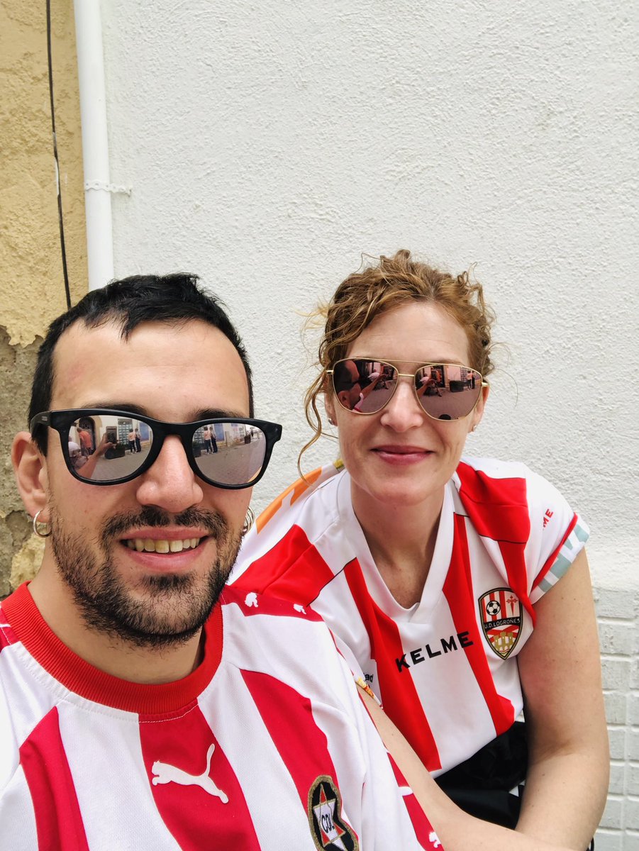 Imanol_mr's tweet photo. Lunes... un día menos para la batalla, luchando ganaremos... POR QUE TODOS JUNTOS LO CONSEGUIMOS ...
#RemontadaenLasGaunas
#RemontarAlHercules #Udlog #QueSiJoder
#NoHayAscensoSinRemontada https://t.co/ulZXA3yk5e