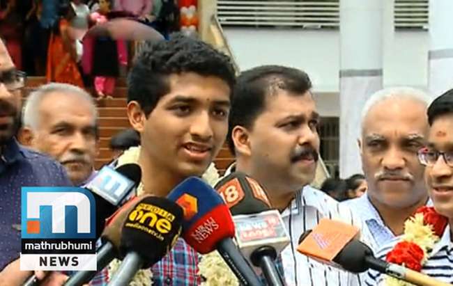 mathrubhuminews's tweet photo. KEAM Rank List Declared; Vishnu Vinod Bags First Rank https://t.co/M7CdBZW9hK #KEAMRankList https://t.co/h3x3yP6Mzd