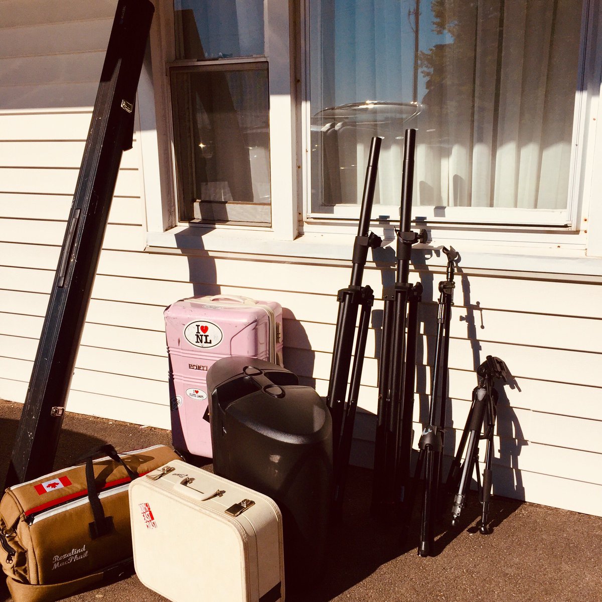 Rozalind MacPhail (@flutegirl) on Twitter photo This flute looper is all ready for a school concert with <a href="/SmallHalls/">Festival Of Small Halls</a> at Village Musical Acadian! Bring on Flute Loops & Film! ❤️ This flute looper is all ready for a school concert with <a href="/SmallHalls/">Festival Of Small Halls</a> at Village Musical Acadian! Bring on Flute Loops & Film! ❤️