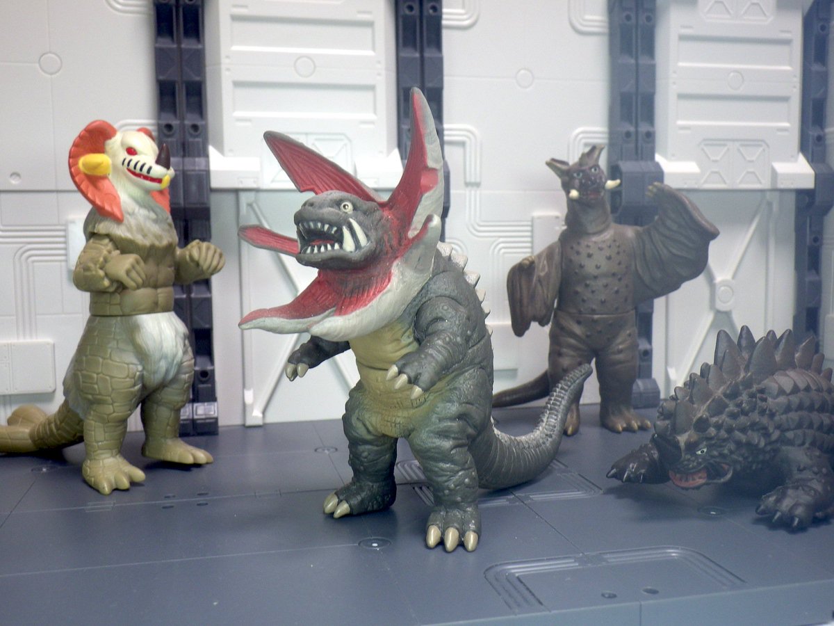 ガボラ　ソフビ　サンプル？中国バンダイ？ ガボラ ソフビ サンプル？中国バンダイ？ ガボラ ソフビ サンプル