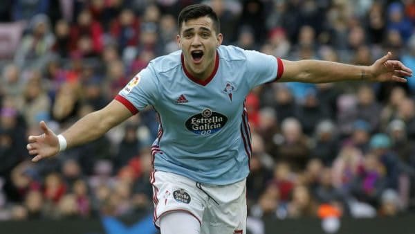 ODValencia's tweet photo. #ValenciaCF 🦇🏆

Mercado

-el club no prevé cerrar en breve el fichaje de @gomez_maxi9 
-afirman que no han puesto a @SantiMina7 en el mercado
-mercado parado tanto en entradas como en salidas
-no hay oferta por Diakhaby https://t.co/gEMY3o1CiZ