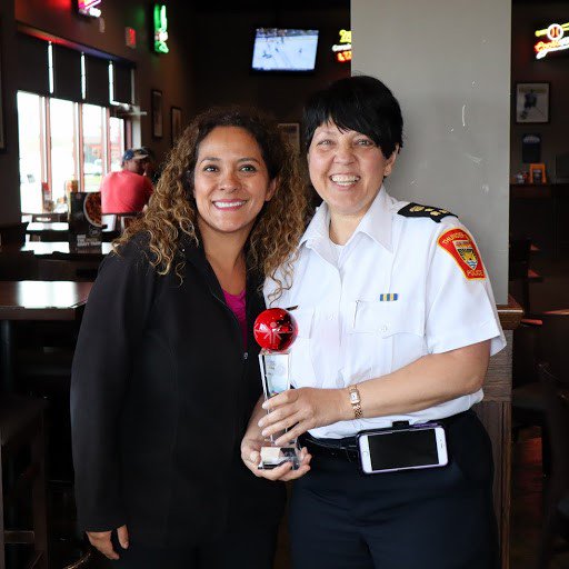 torchrunontario's tweet image. Special Olympics Ontario is proud to present @tbpsmedia Chief Hauth a @SOOntario 50th Anniversary Memento in recognition of their incredible dedication and support to the LETR and SO.  Thank you!