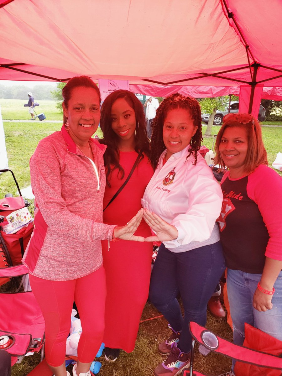 MsToya1913's tweet image. National Pan-Hellenic Council of Chicago, @nphcchicago annual Greek cookout. 
#NPHCstrongerTogether 
#DeltaSigmaTheta 
#KappaAlphaPsi 
#OmegaPsiPhi
#AlphaphiAlpha 
#NPHC #Chicago