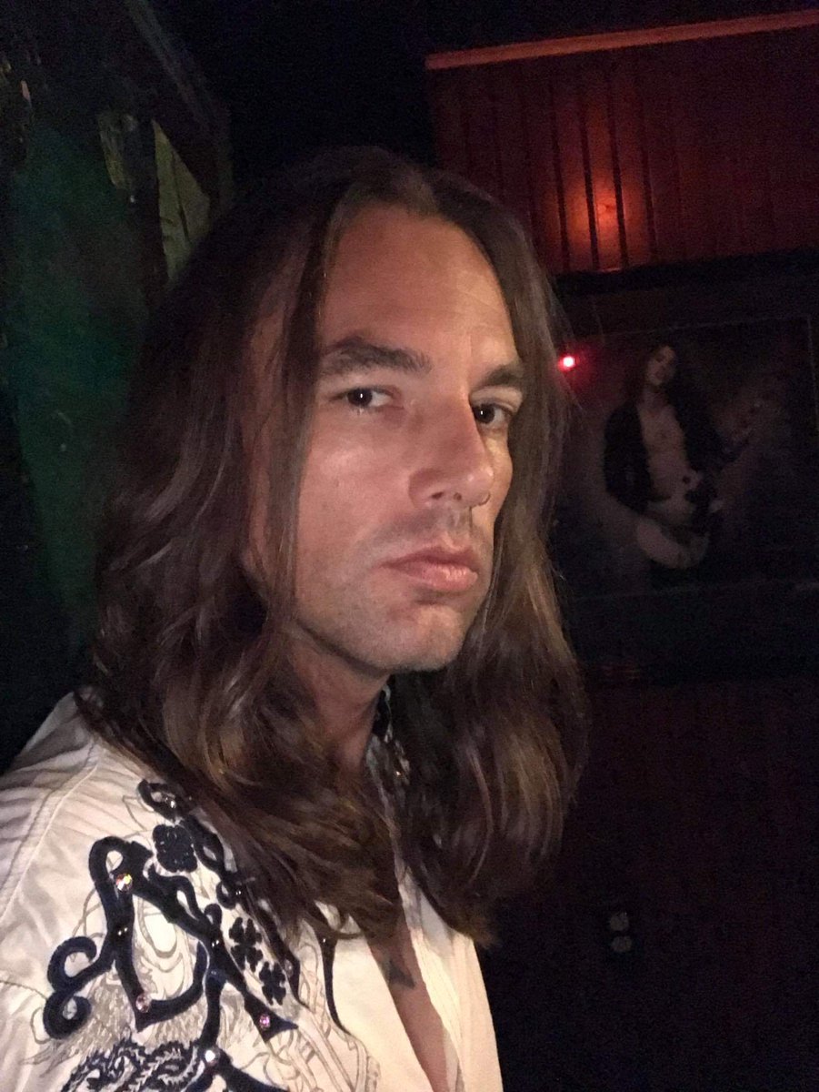 RockLovesMe2's tweet photo. #MondayMusic #Drummeroftheday ๐
Joseph Larsen is a master at his gift of
slamming sticks to pulsate a master sound.
#Follow @JoeLarsenDrums Website
https://t.co/YCVebnKFIW
Member of The ThrillโกSeekers in LA..
I know ladies..๐ฅ๐ฅ๐
#follow #rt #likevideos #goseehim https://t.co/IheF0mJtpK