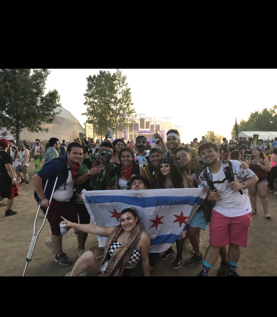 murogio1880's tweet photo. Had a great time at SAMF! We made it through all 3 days 🙌🤘 Armando not so much since he sprained his ankle on Saturday 😂 but that didn’t stop him 🔥 #ravefam #samf2019 https://t.co/u8fPXYxVKi