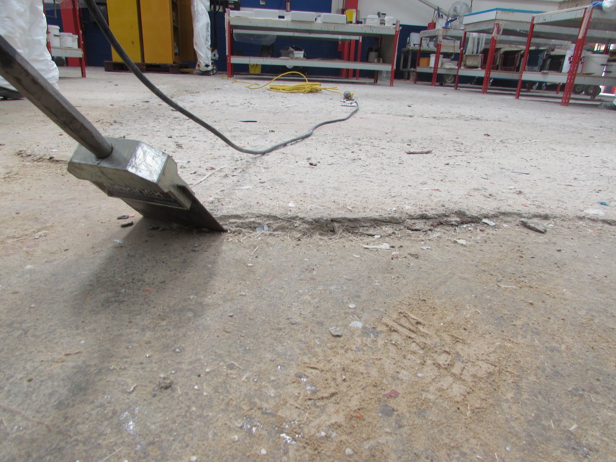 ACSFloorGrind's tweet photo. Our latest project to remove upto 30mm of GRP fibreglass from a factory floor ready for a new coat of paint. #flooring #Grinder #Grind #paintremoval https://t.co/9vVNhnguJZ