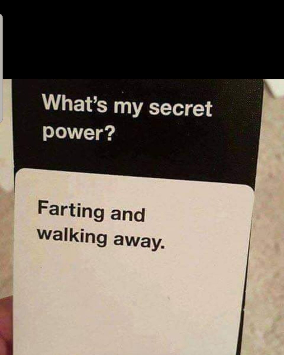 FartyTank's tweet image. Paws up who has this amazing skill too! 🐾 #fartybum #fartmachine #bulldog #dogsoftwitter