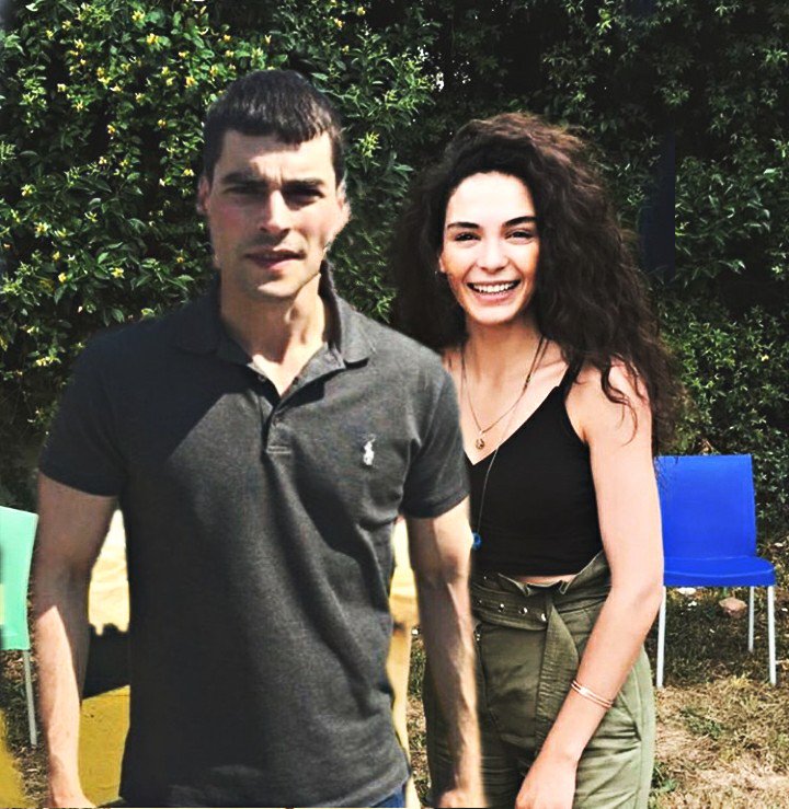 😂😂😂 #Hercai <a href="/AkinAkinozu/">AkinAkinozu</a> <a href="/rebrusahin/">Rebrusahin</a> #EbruŞahin #AkınAkınözü #Akru #ReyMir