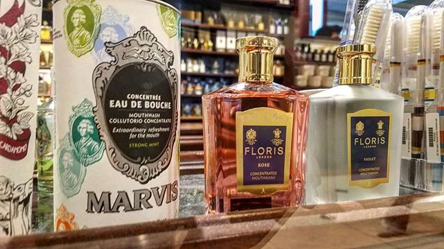 Mouthwash? We've got you covered. #gentlemensbarber #chicago #barbershop #barber #magmile #goldcoast @florislondon #mouthwash bit.ly/2IxJjrY