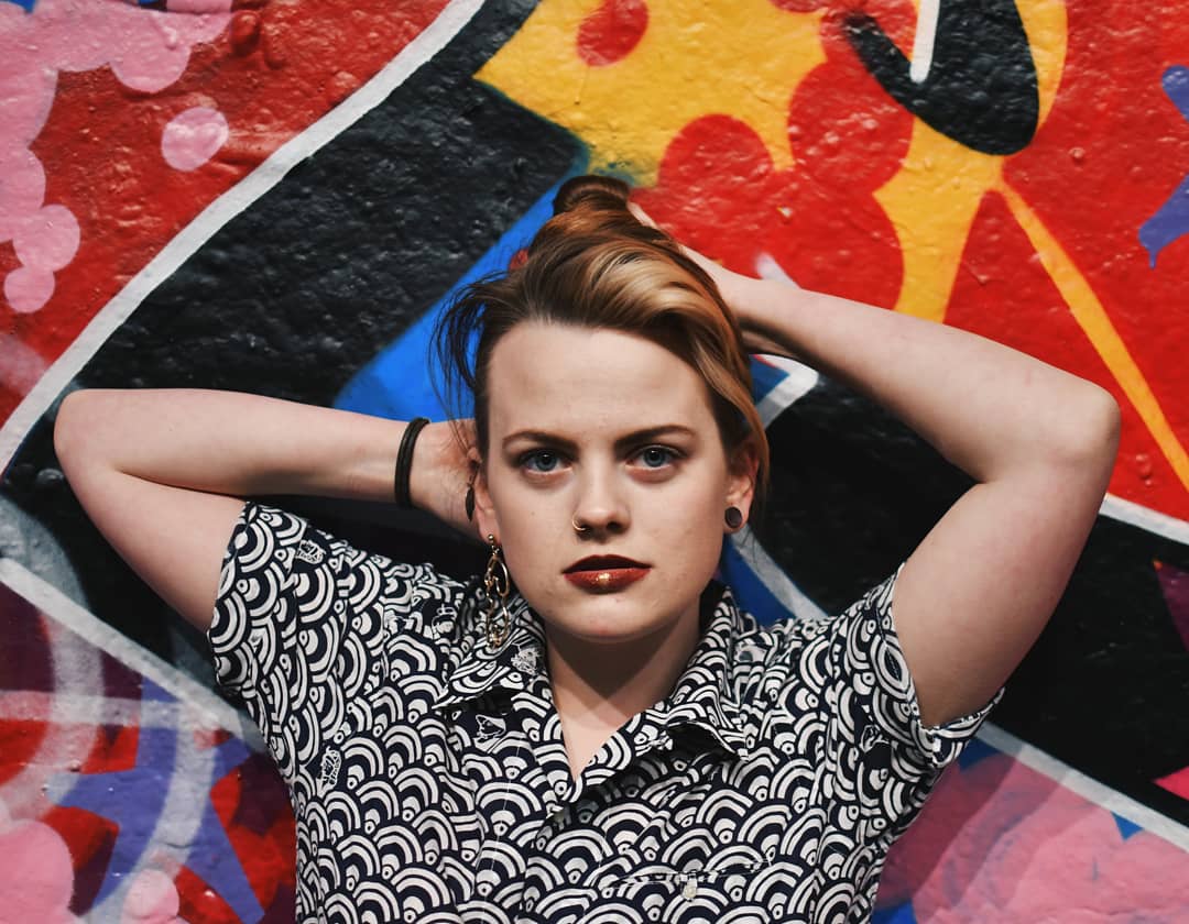 "And in the chaos of the colours; she felt at home."
~N
.
.
.
📸 <a href="/craigsin/">craigsin</a>
Shirt <a href="/thisiskardo/">Kardo</a>
Via @WorkingTitleNRW
.
.
#VSCO #indiemusic #fashion #newmusic #unsignedartist